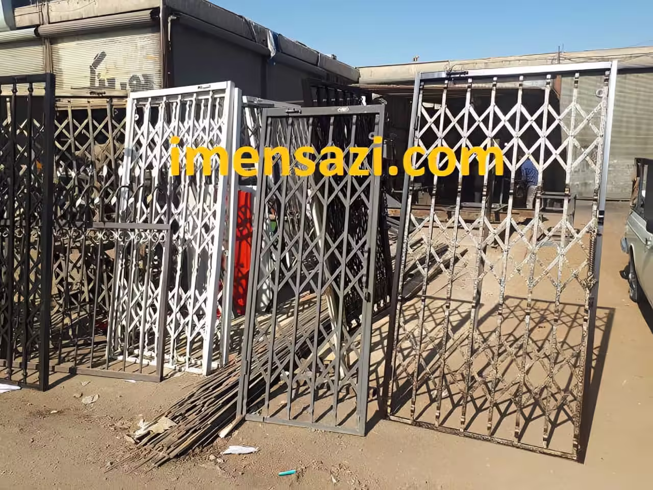 درب آکاردئونی ساده و شیک