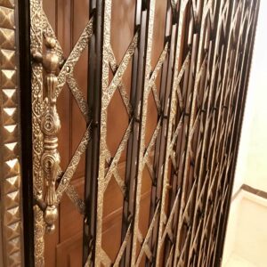 درب آکاردئونی تمام گل سلطنتی
