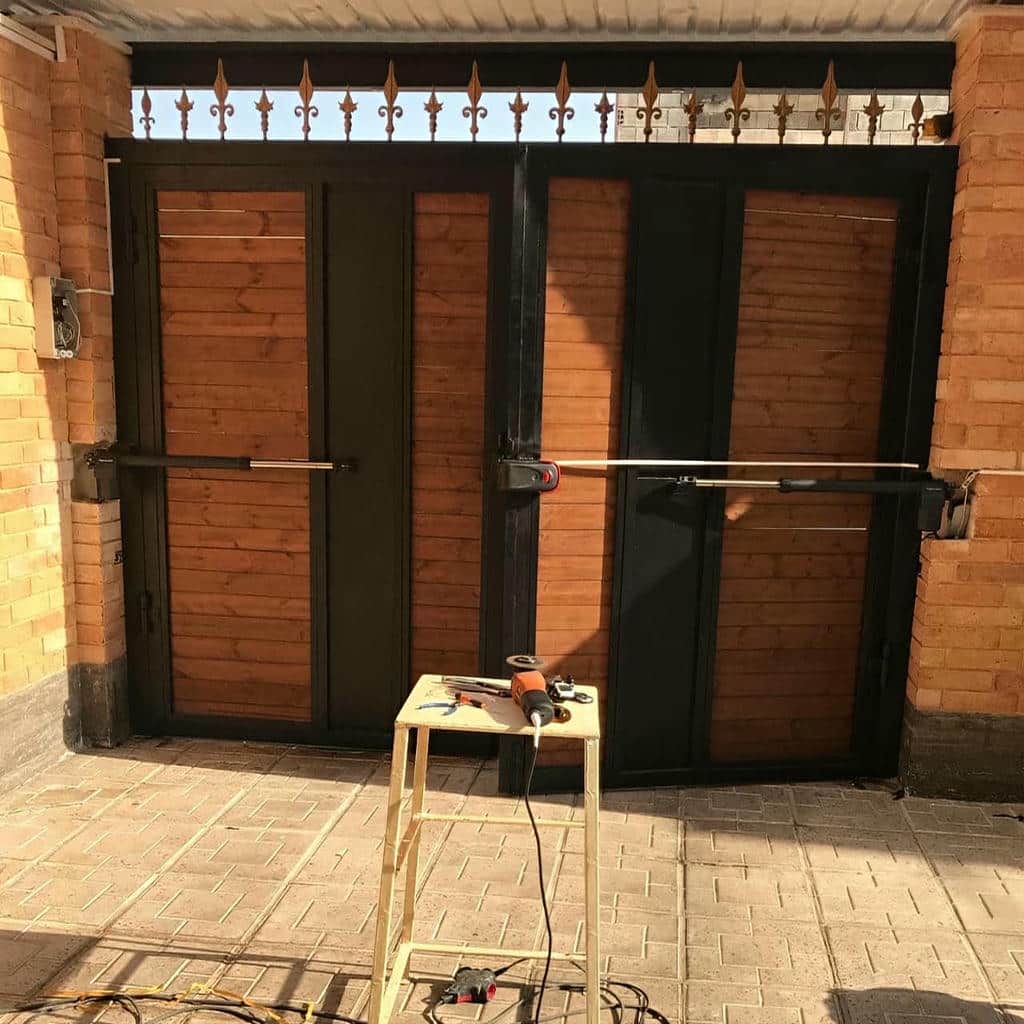 جک درب پارکینگ در عظیمیه کرج