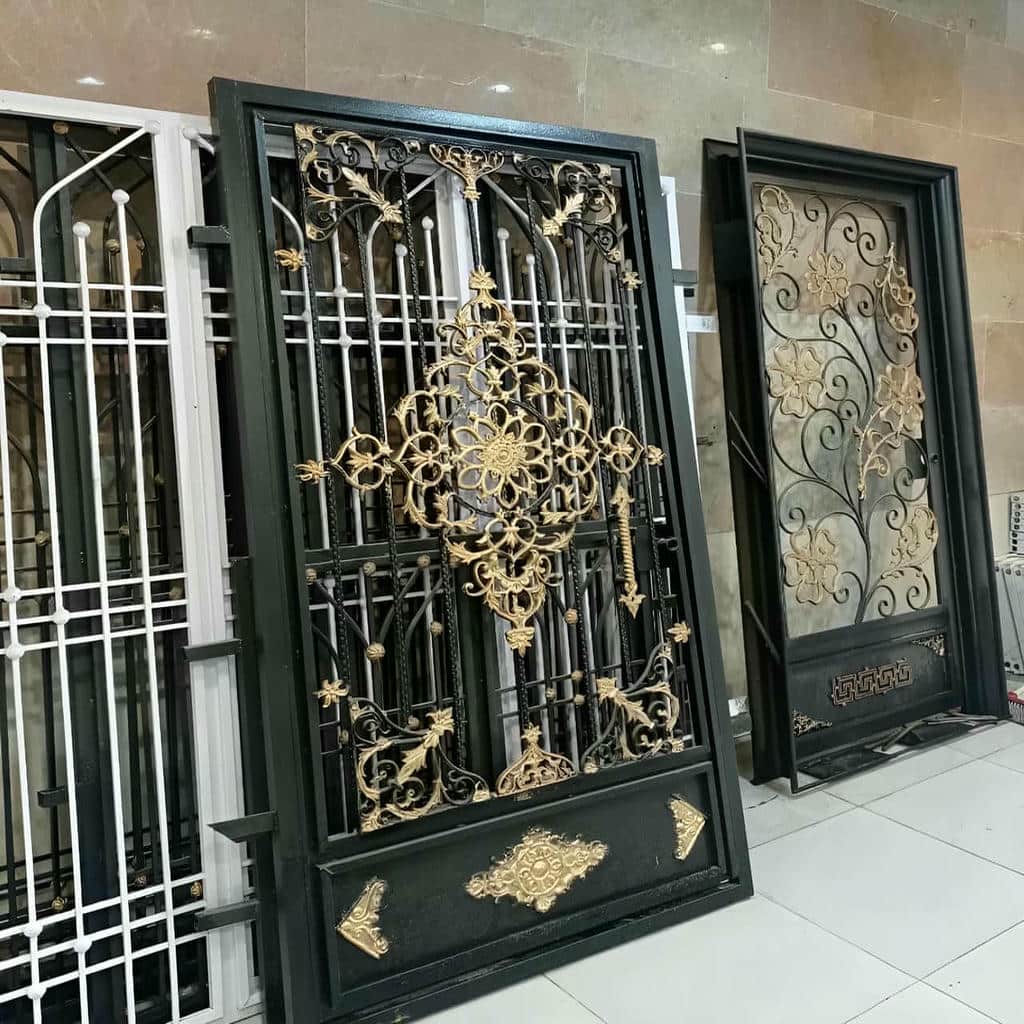 درب حیاط در محمودآباد