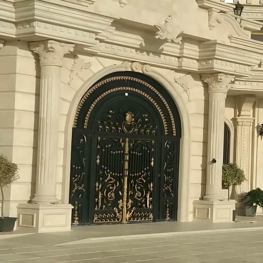 نصب درب حیاط دو لنگه در لواسان