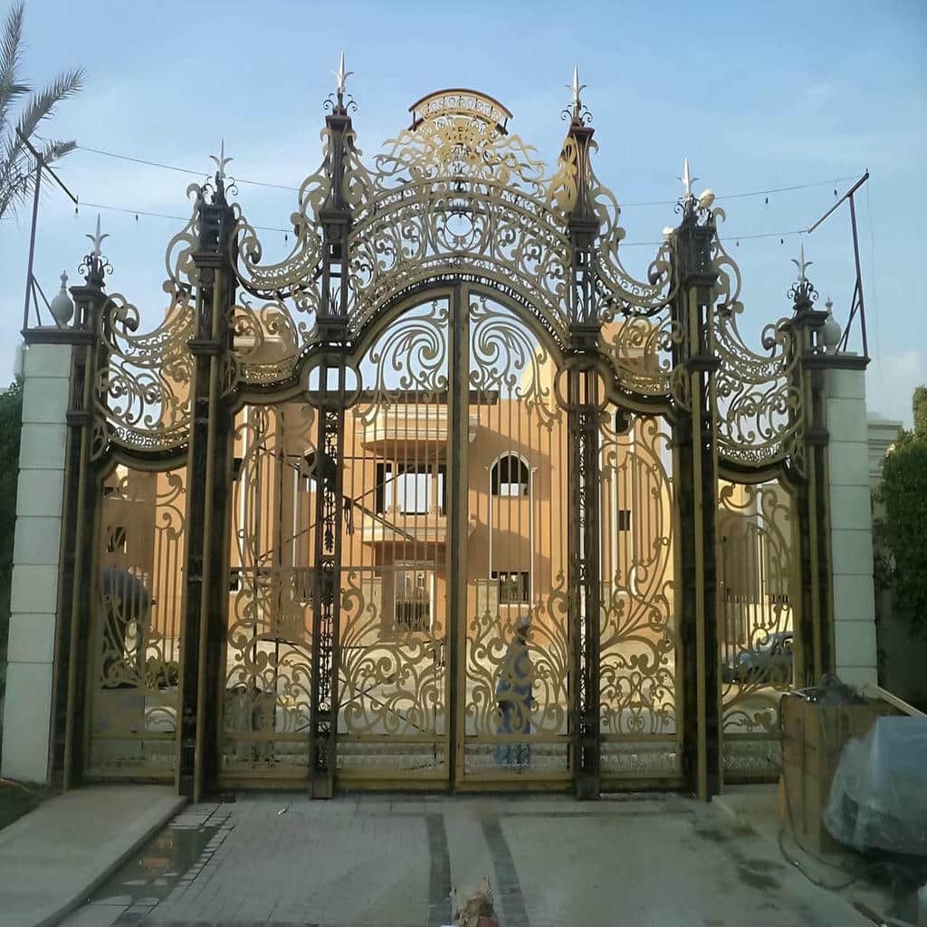 درب حیاط در شیراز