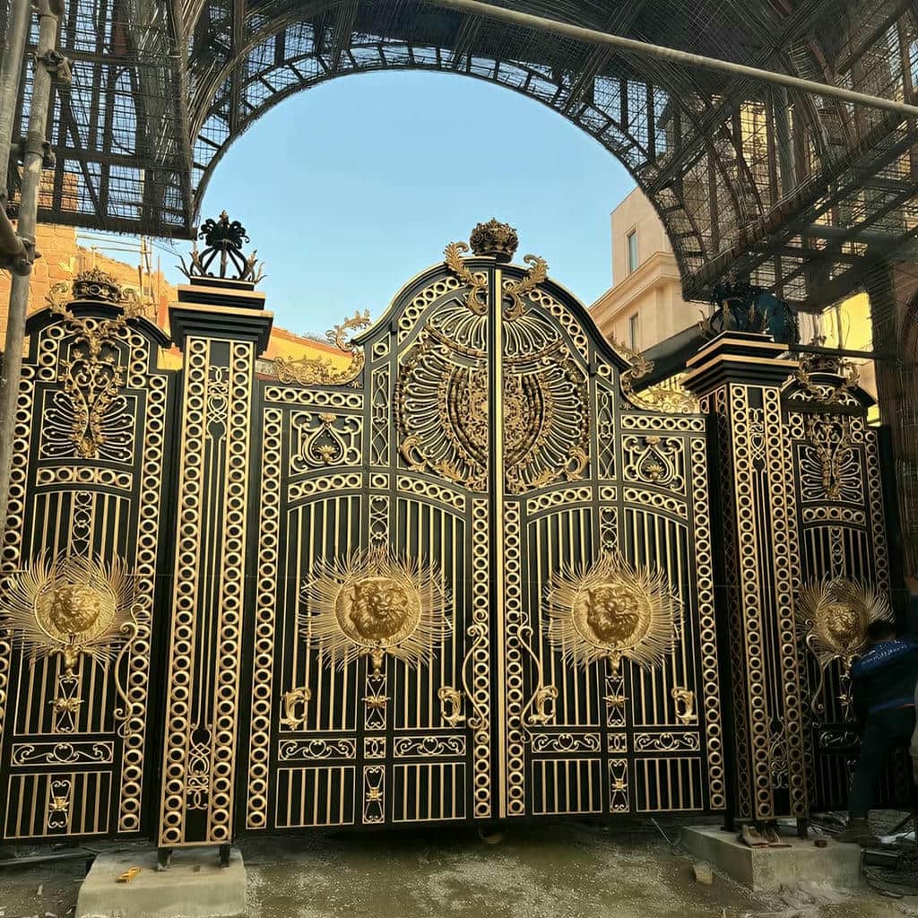خرید درب حیاط دو لنگه در ساوه