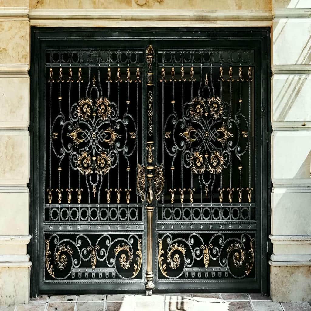 قیمت درب حیاط فرفورژه کلاسیک در بجنورد