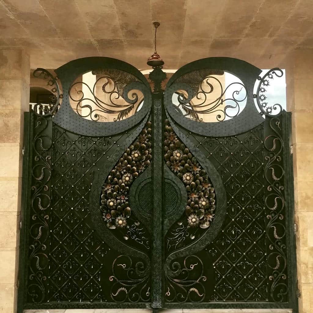 درب حیاط در خرم آباد