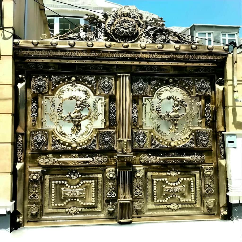 درب حیاط در بندر لنگه