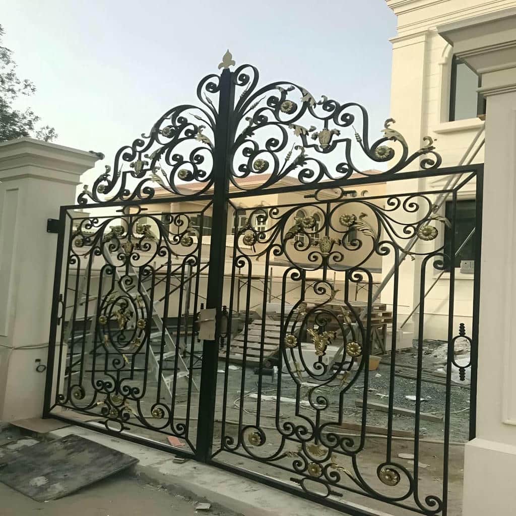 قیمت درب حیاط فرفورژه کلاسیک در بومهن