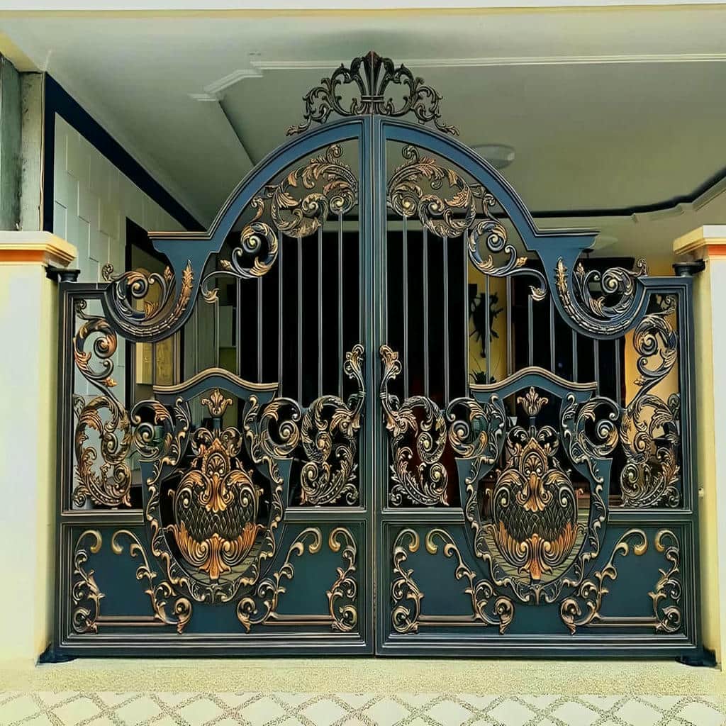 قیمت درب حیاط فرفورژه کلاسیک در طالقان