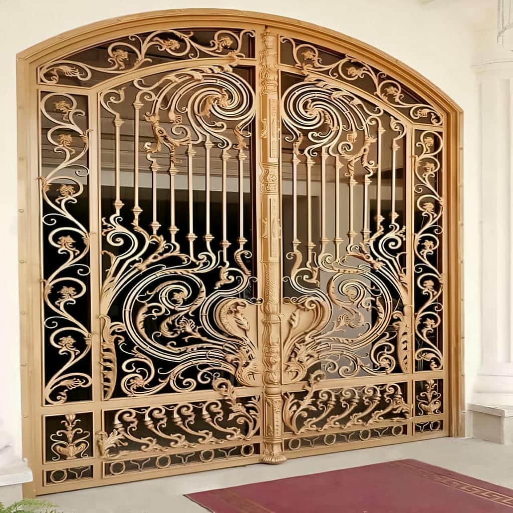 درب حیاط در گرگان