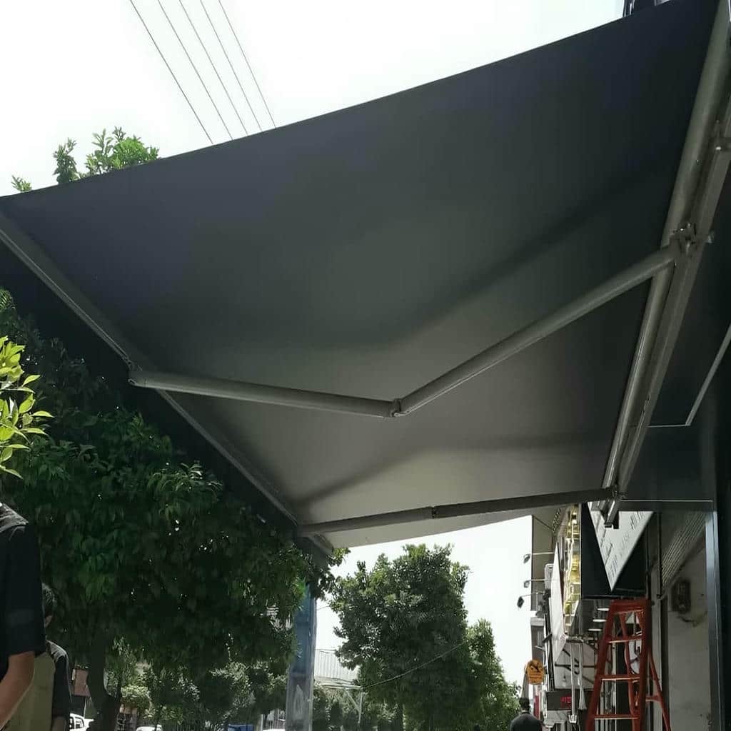 نصب سایبان برقی اصولی در بومهن