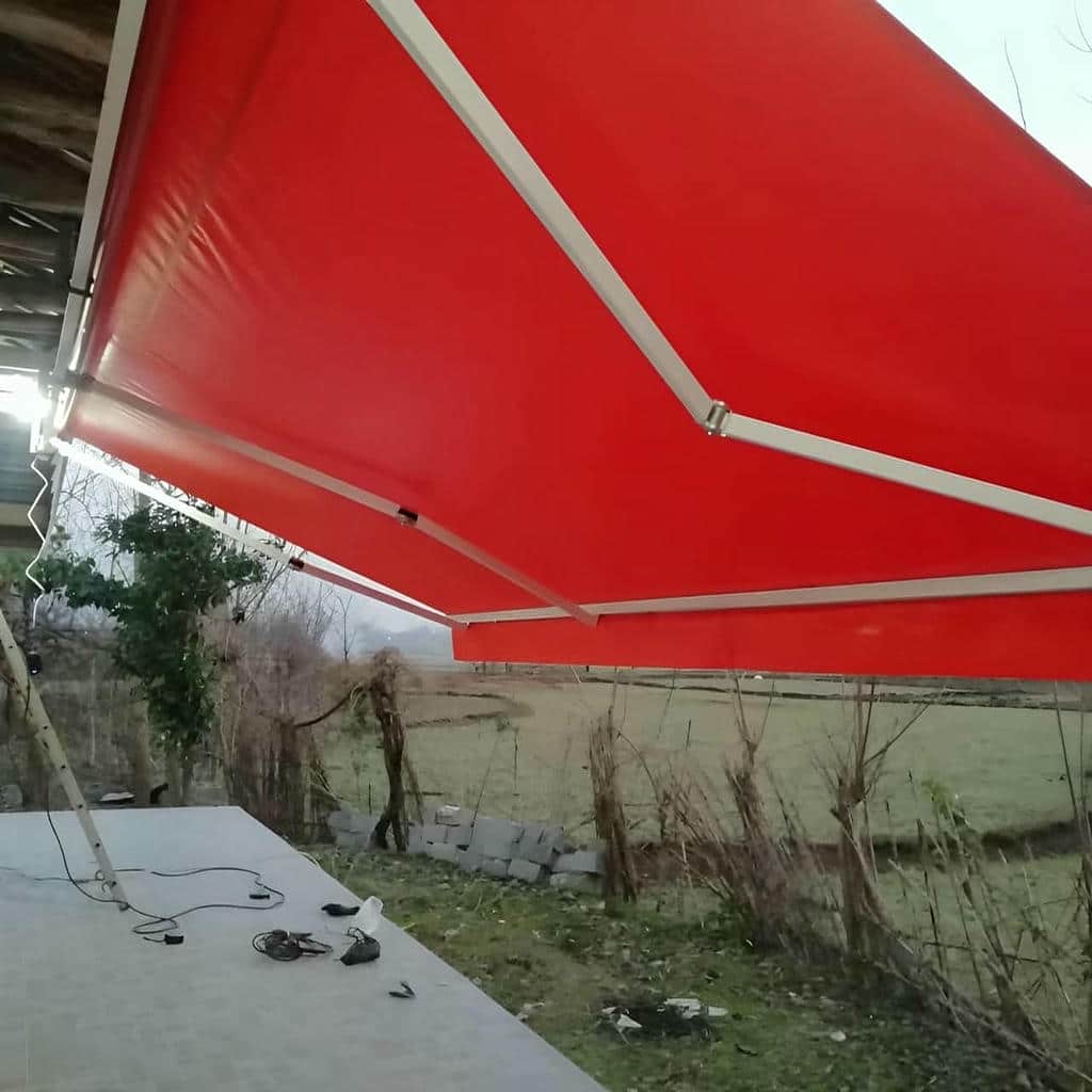 سایبان برقی در همدان
