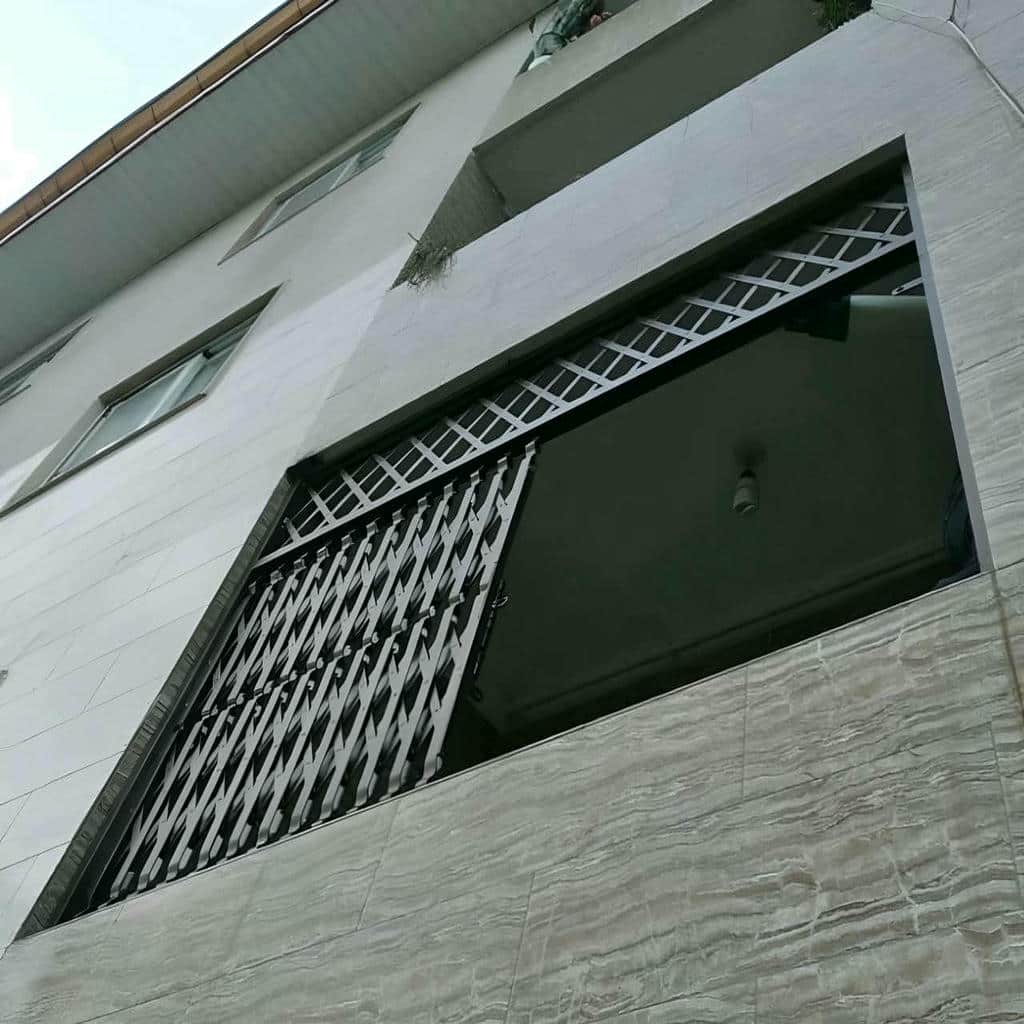 قیمت درب آکاردئونی حفاظ آپارتمان سه گل در رفسنجان