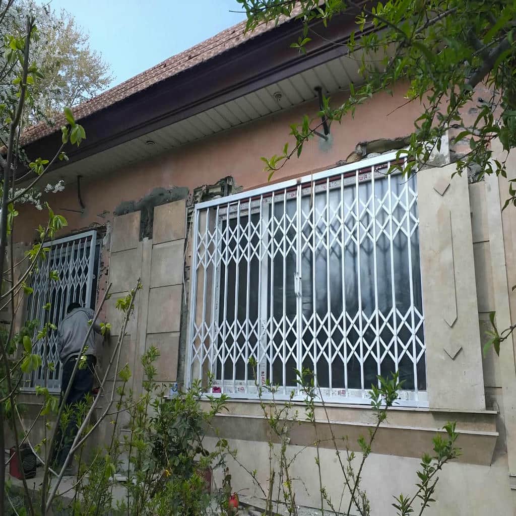 خرید درب آکاردئونی حفاظ آپارتمان دوگل در ایرانشهر