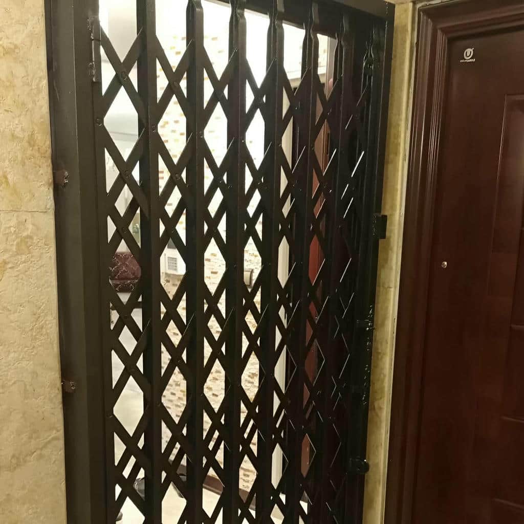 فروش درب آکاردئونی حفاظ آپارتمان در اندیشه