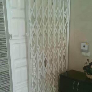 درب آکاردئونی حفاظ آپارتمان در اشتهارد