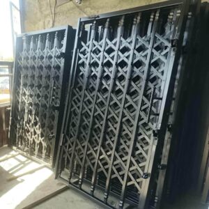 درب آکاردئونی حفاظ آپارتمان در لواسان