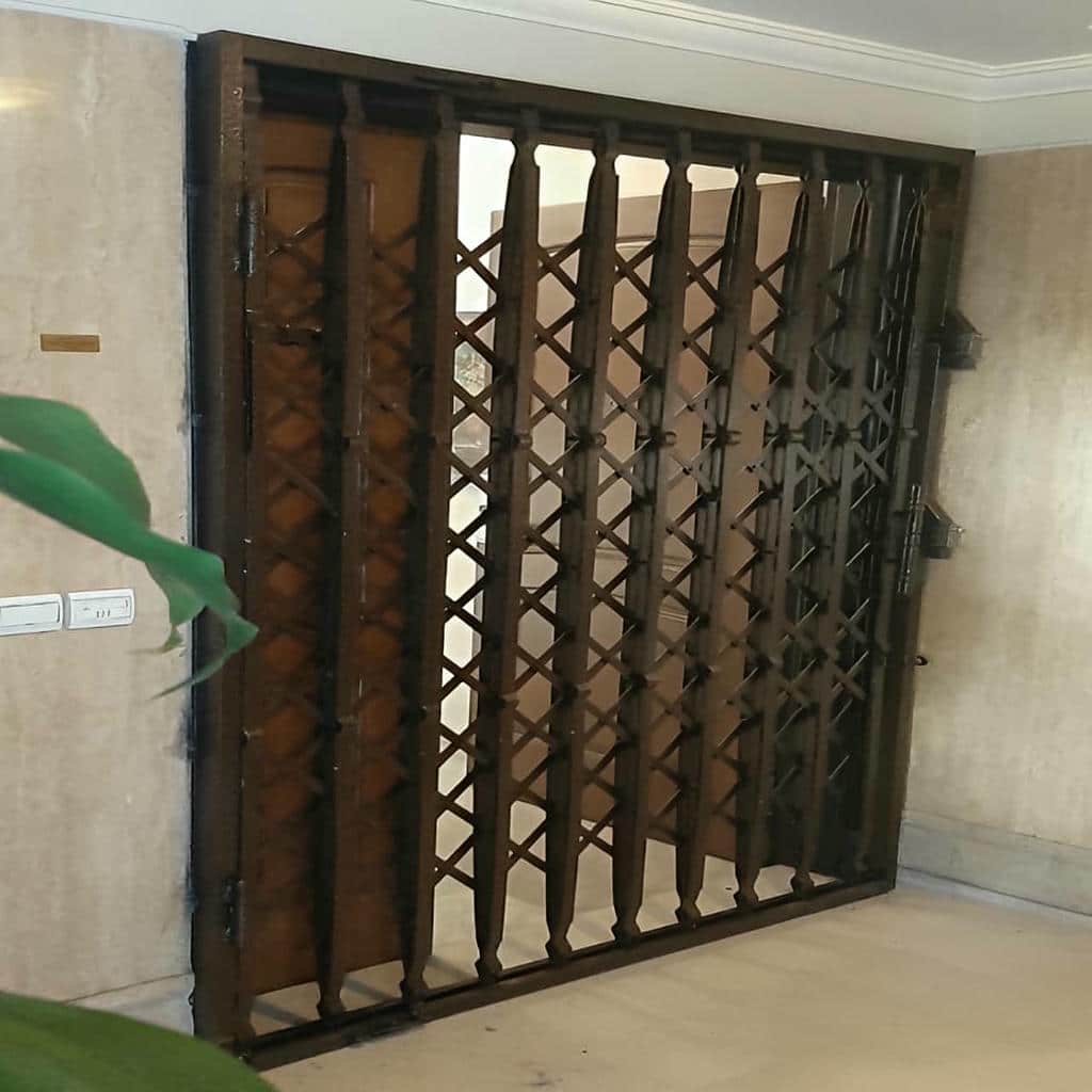 نصب درب آکاردئونی حفاظ آپارتمان در نظرآباد