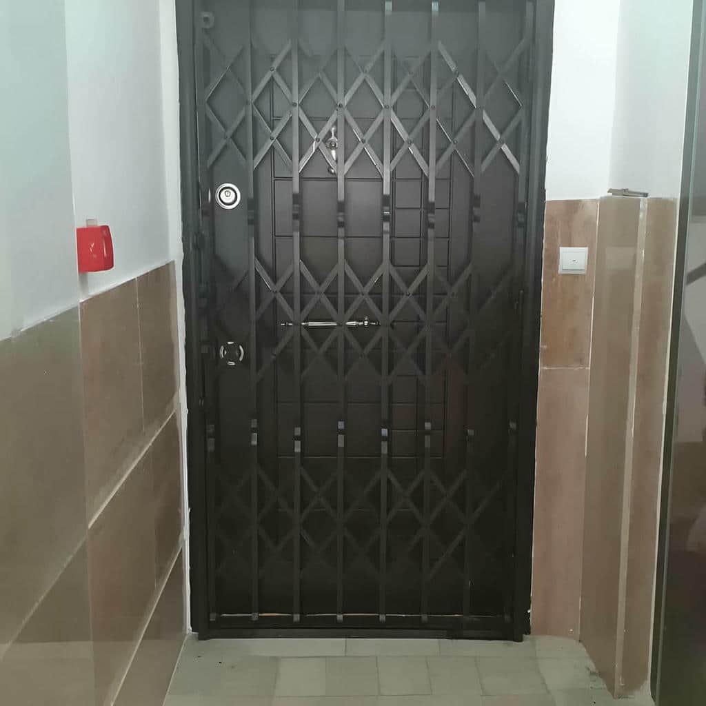 فروش درب آکاردئونی حفاظ آپارتمان تمام گل در نیشابور