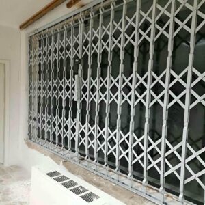درب آکاردئونی حفاظ آپارتمان در اراک