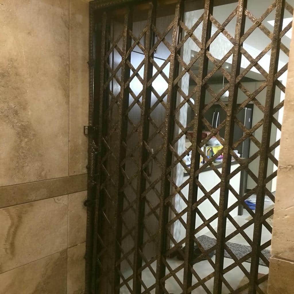 قیمت درب آکاردئونی حفاظ آپارتمان در نظرآباد