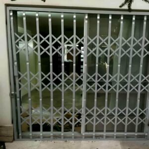 درب آکاردئونی حفاظ آپارتمان در نیشابور