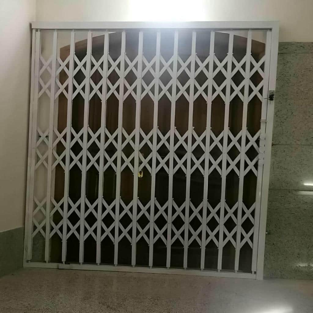 خرید درب آکاردئونی حفاظ آپارتمان قفل ضدبرش در نیشابور