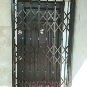 درب آکاردئونی حفاظ آپارتمان در نظرآباد