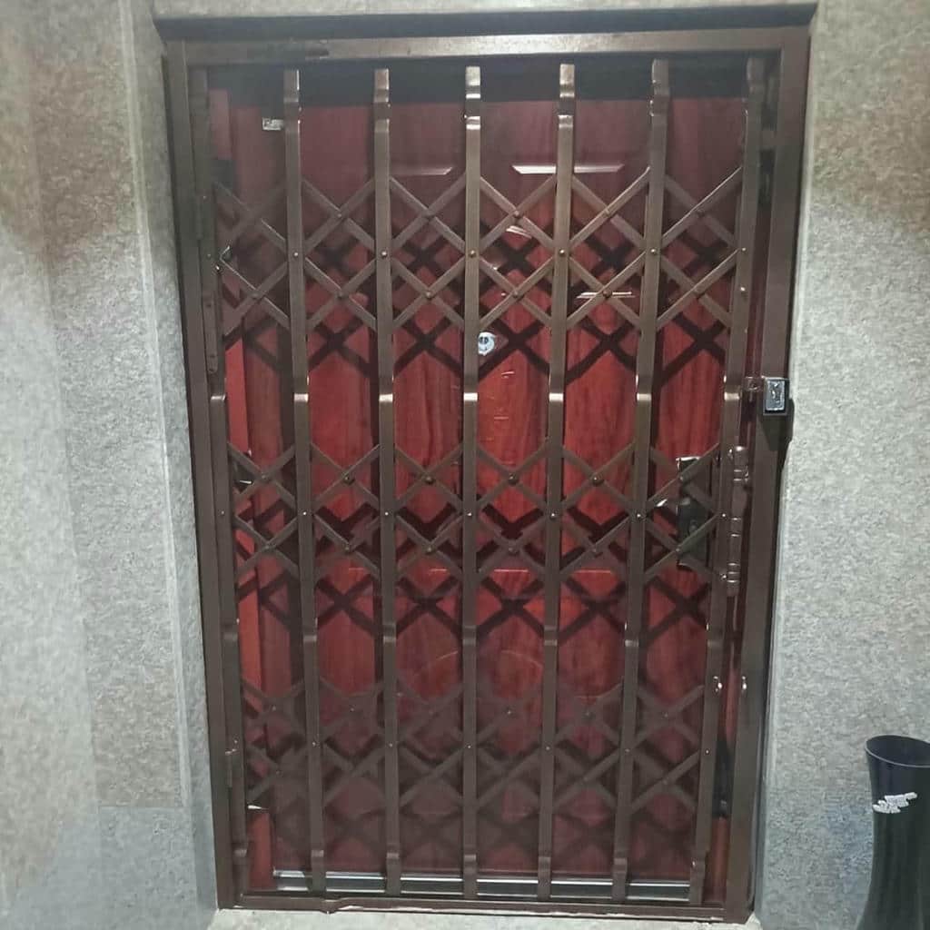 خرید درب آکاردئونی حفاظ آپارتمان دوگل در بندر لنگه