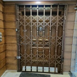 درب آکاردئونی حفاظ آپارتمان در دماوند