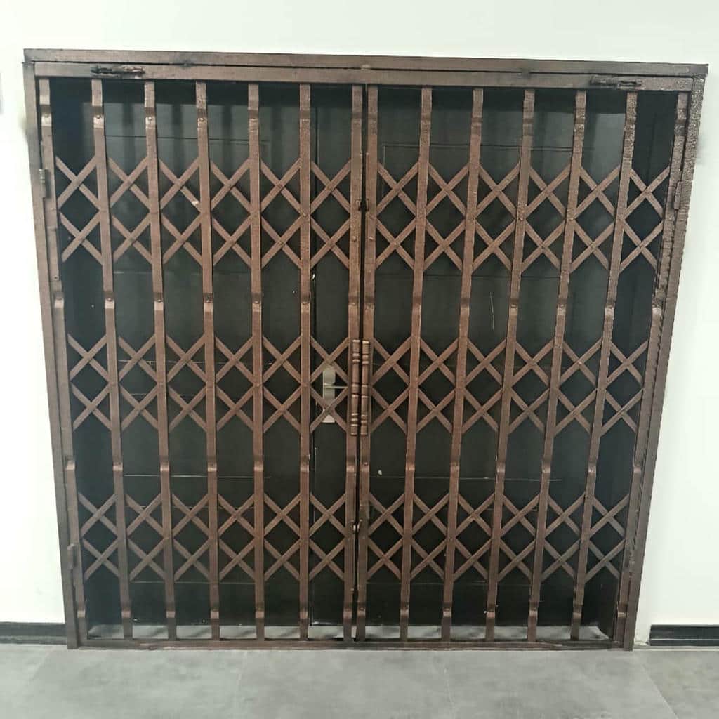 کارخانه درب آکاردئونی حفاظ آپارتمان قفل کتابی در نیشابور