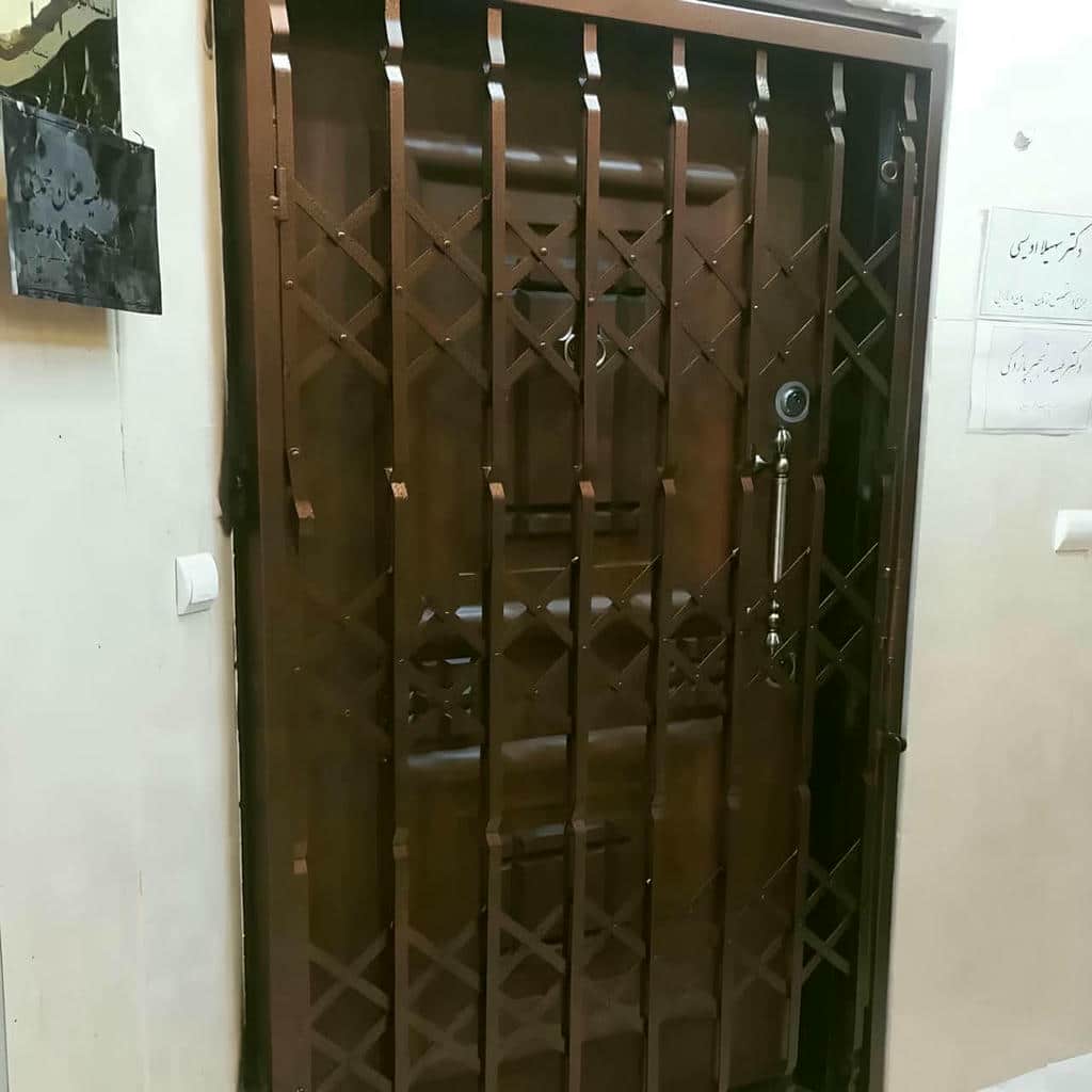خرید درب آکاردئونی حفاظ آپارتمان قفل کتابی در کرمانشاه