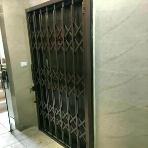 درب آکاردئونی حفاظ آپارتمان در ایرانشهر