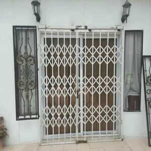 درب آکاردئونی حفاظ آپارتمان در قشم
