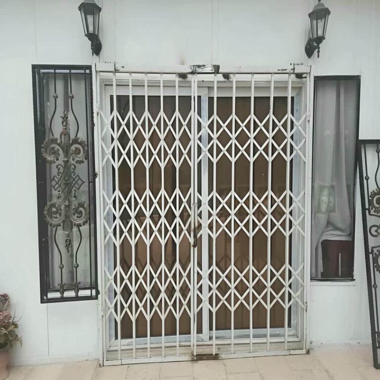 درب آکاردئونی حفاظ آپارتمان در قشم