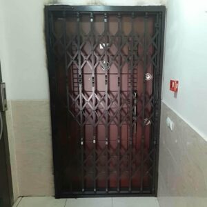 درب آکاردئونی حفاظ آپارتمان در رشت