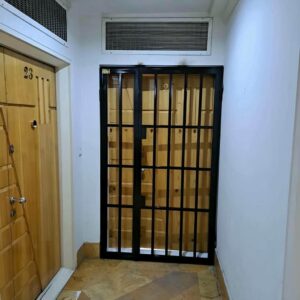 درب آکاردئونی حفاظ آپارتمان در سیرجان