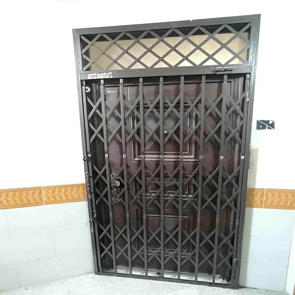 فروش درب آکاردئونی حفاظ آپارتمان تمام گل در ایرانشهر