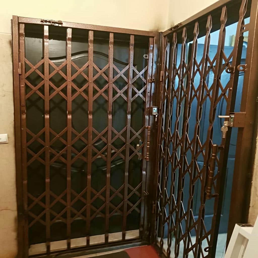خرید درب آکاردئونی حفاظ آپارتمان در اندیشه مدل دوگل