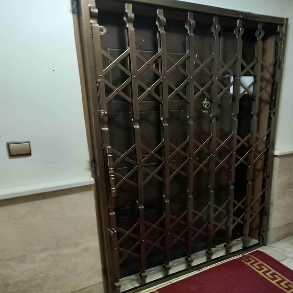 خرید درب آکاردئونی حفاظ آپارتمان دوگل در سبزوار