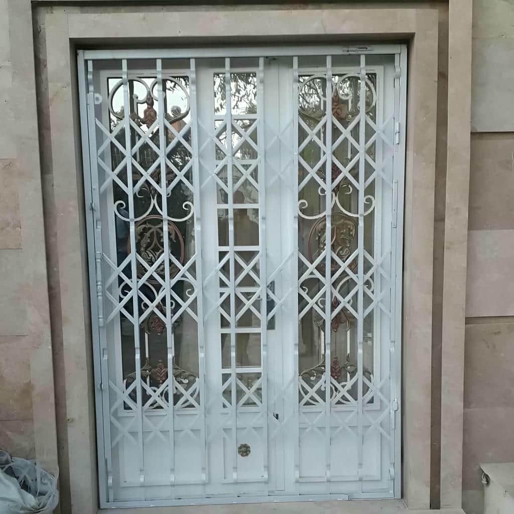 قیمت درب آکاردئونی حفاظ آپارتمان سه گل در مشهد