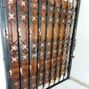 درب آکاردئونی حفاظ آپارتمان در اردبیل
