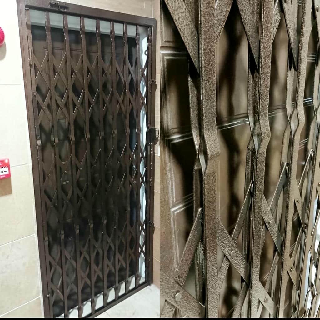 درب آکاردئونی حفاظ آپارتمان در قائمشهر