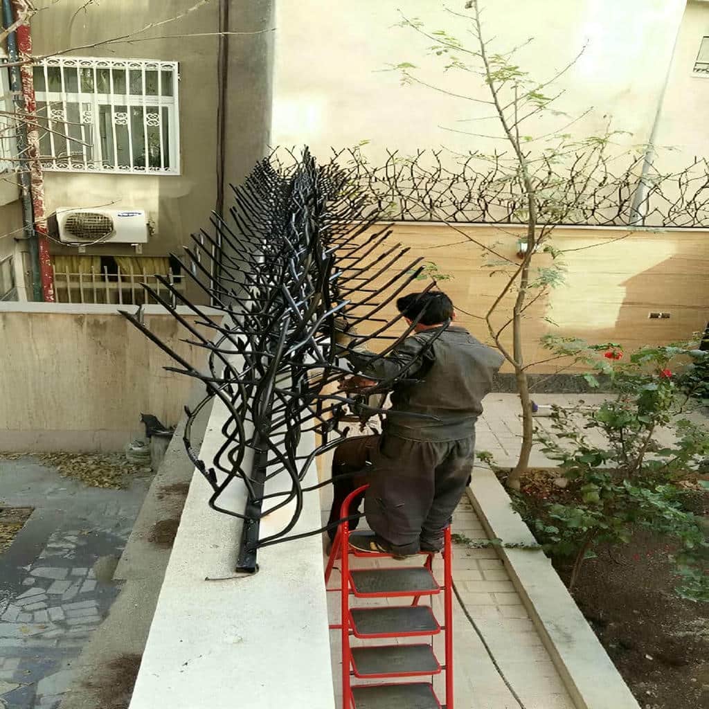 نصب حفاظ شاخ گوزنی دیوار ساختمان رنگ سفارشی در خرم آباد