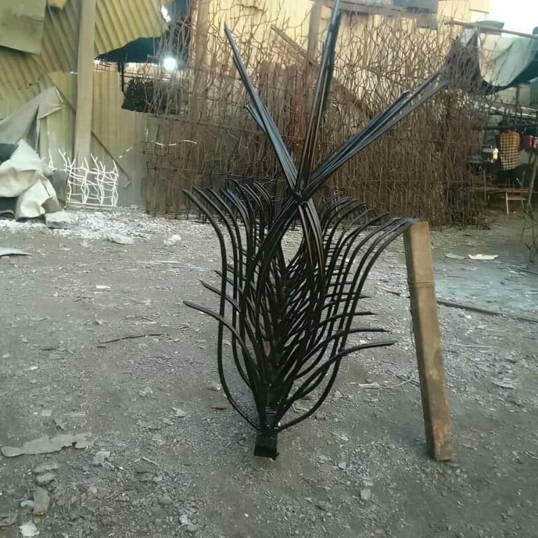 حفاظ شاخ گوزنی دیوار ساختمان در چالوس