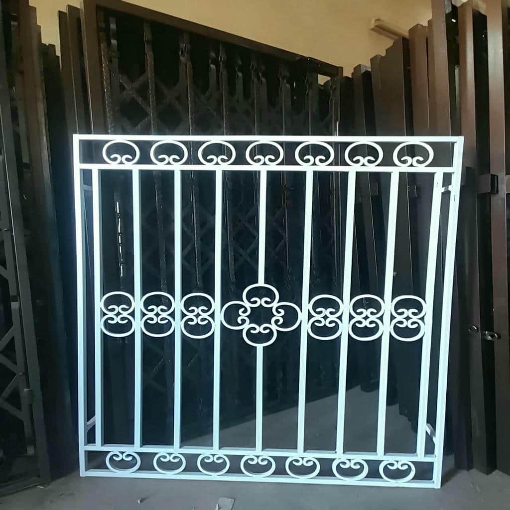 قیمت حفاظ پنجره فرفورژه در یزد