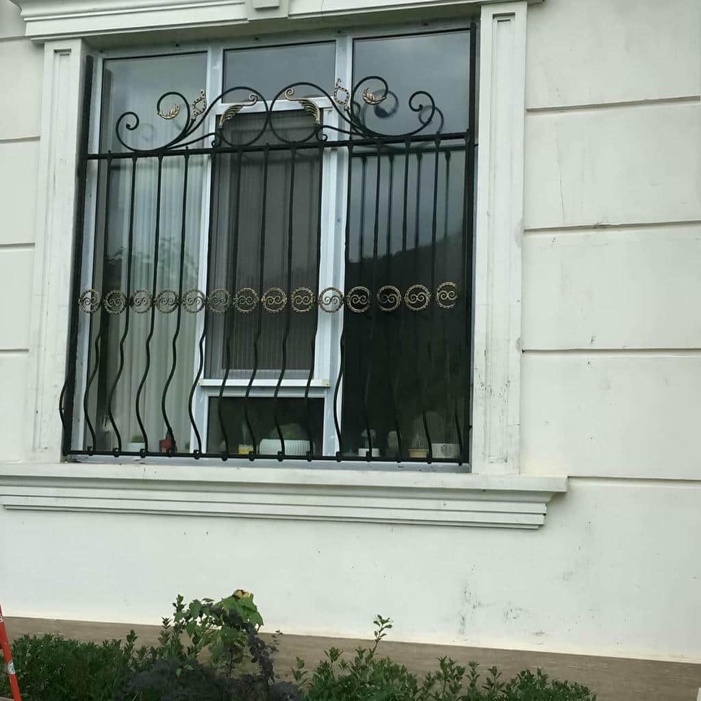 نصب حفاظ پنجره مربعی در مریوان