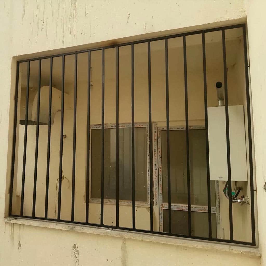 نصب حفاظ پنجره مدرن در قم