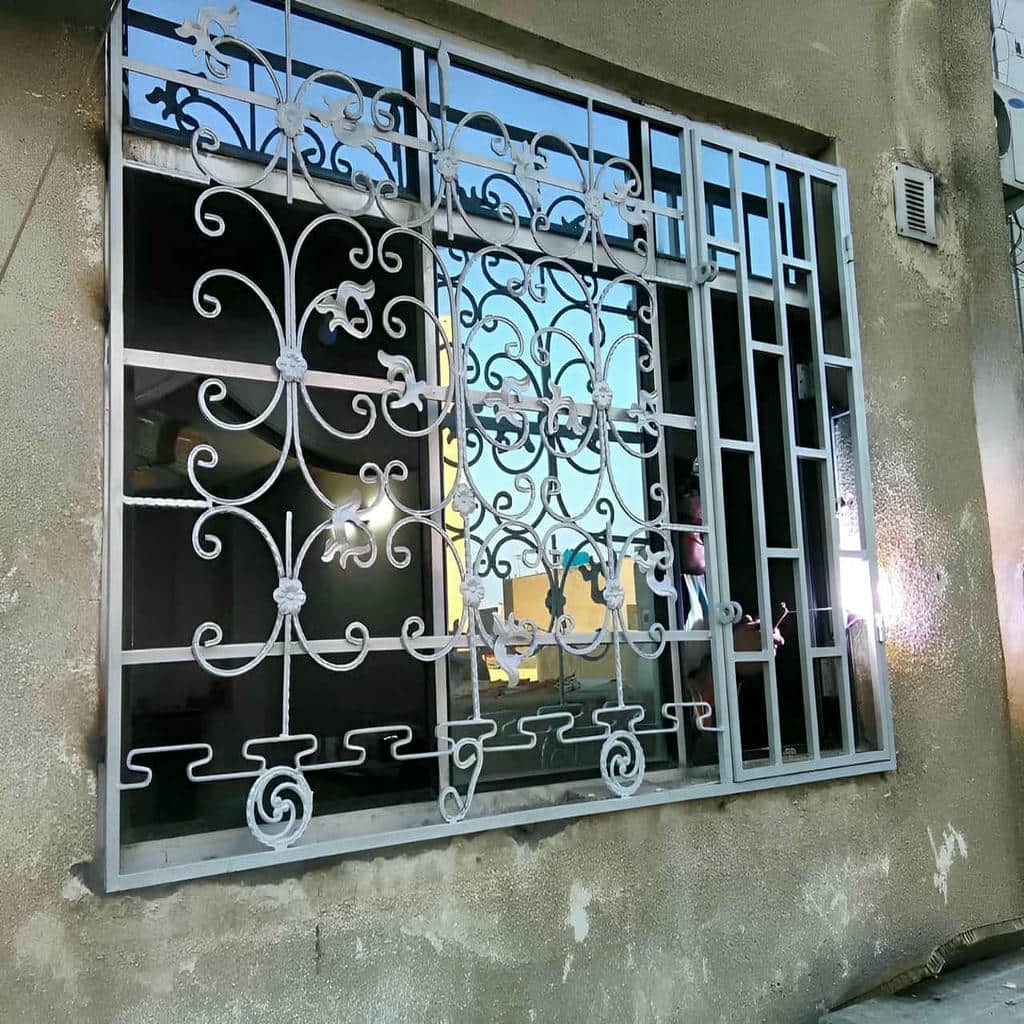 حفاظ پنجره در ساوه