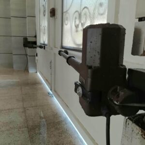 جک درب پارکینگ در مریوان