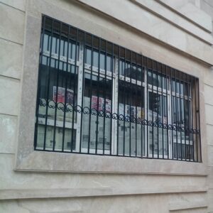 حفاظ پنجره در عظیمیه کرج